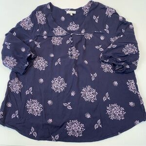 B Skies are Blue Navy Peasant Style Top Size 1X, 3/4 sleeves, flowy, floral